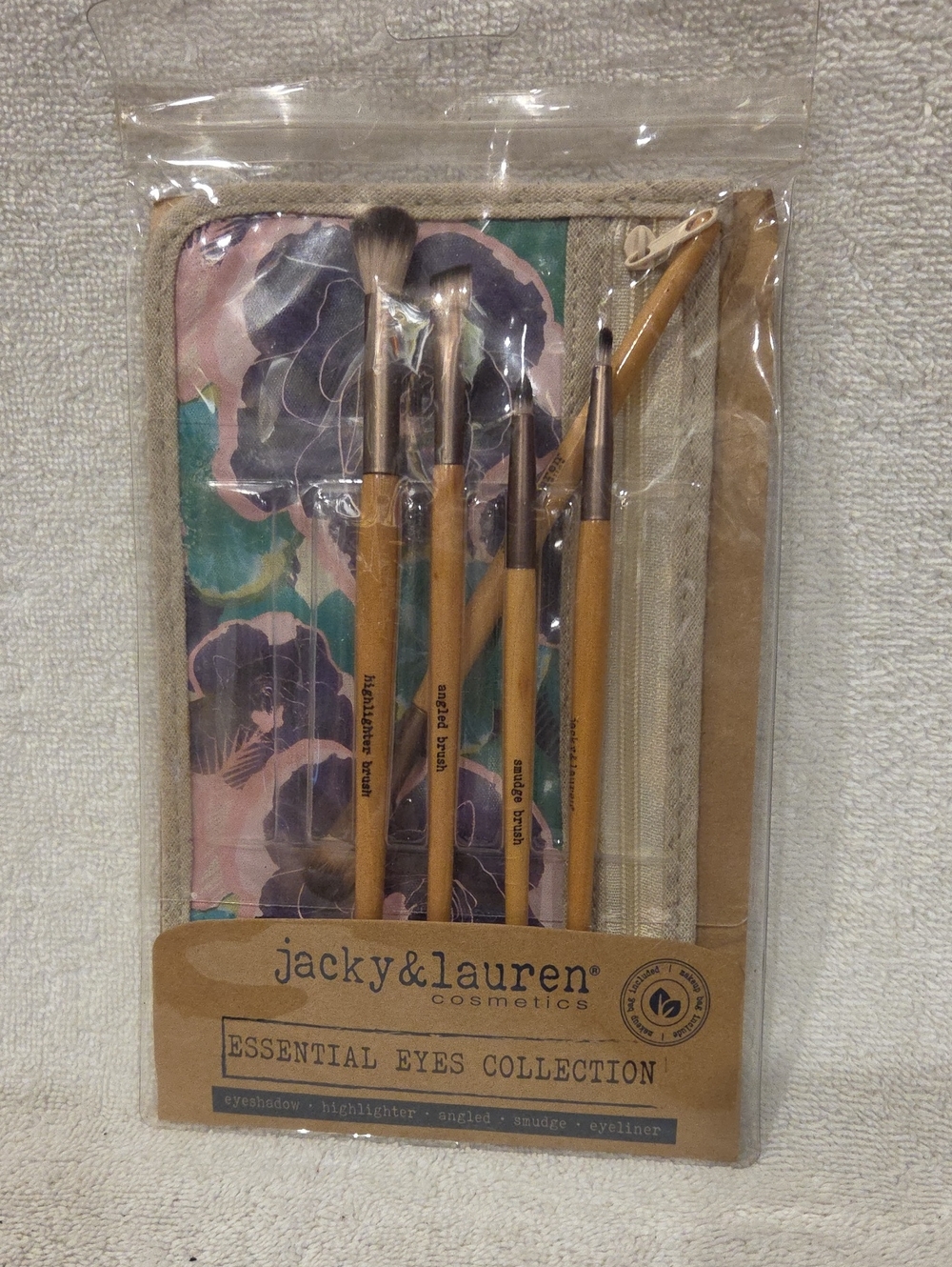 JACKY & LAUREN MAKE UP BRUSH SET